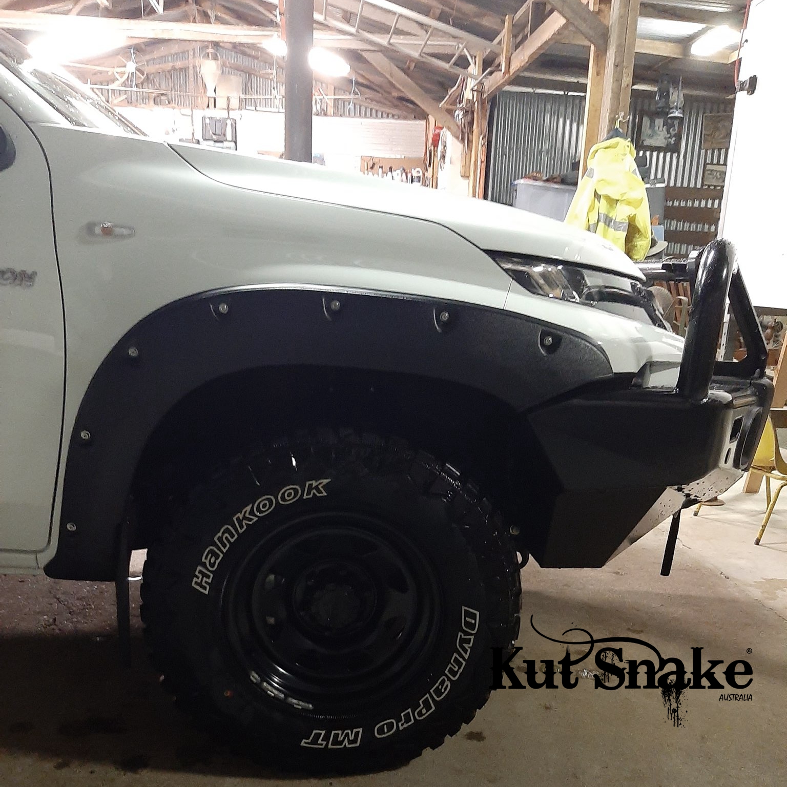 Kut-Snake Fender Flares Mitsubishi L200 MR FRHS
